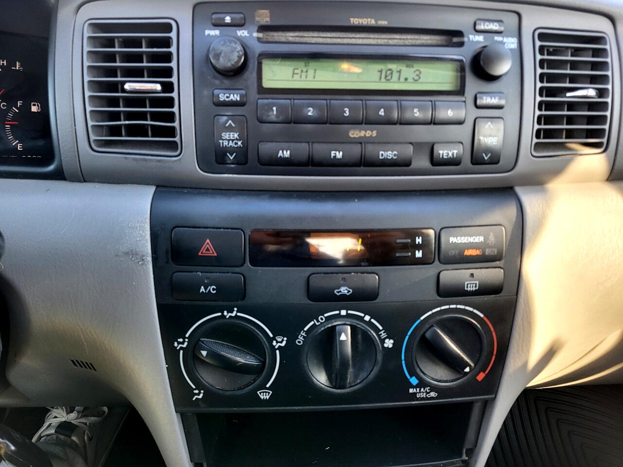 Toyota Corolla LE 2005