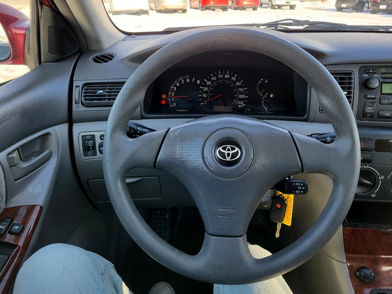 Toyota Corolla LE 2005