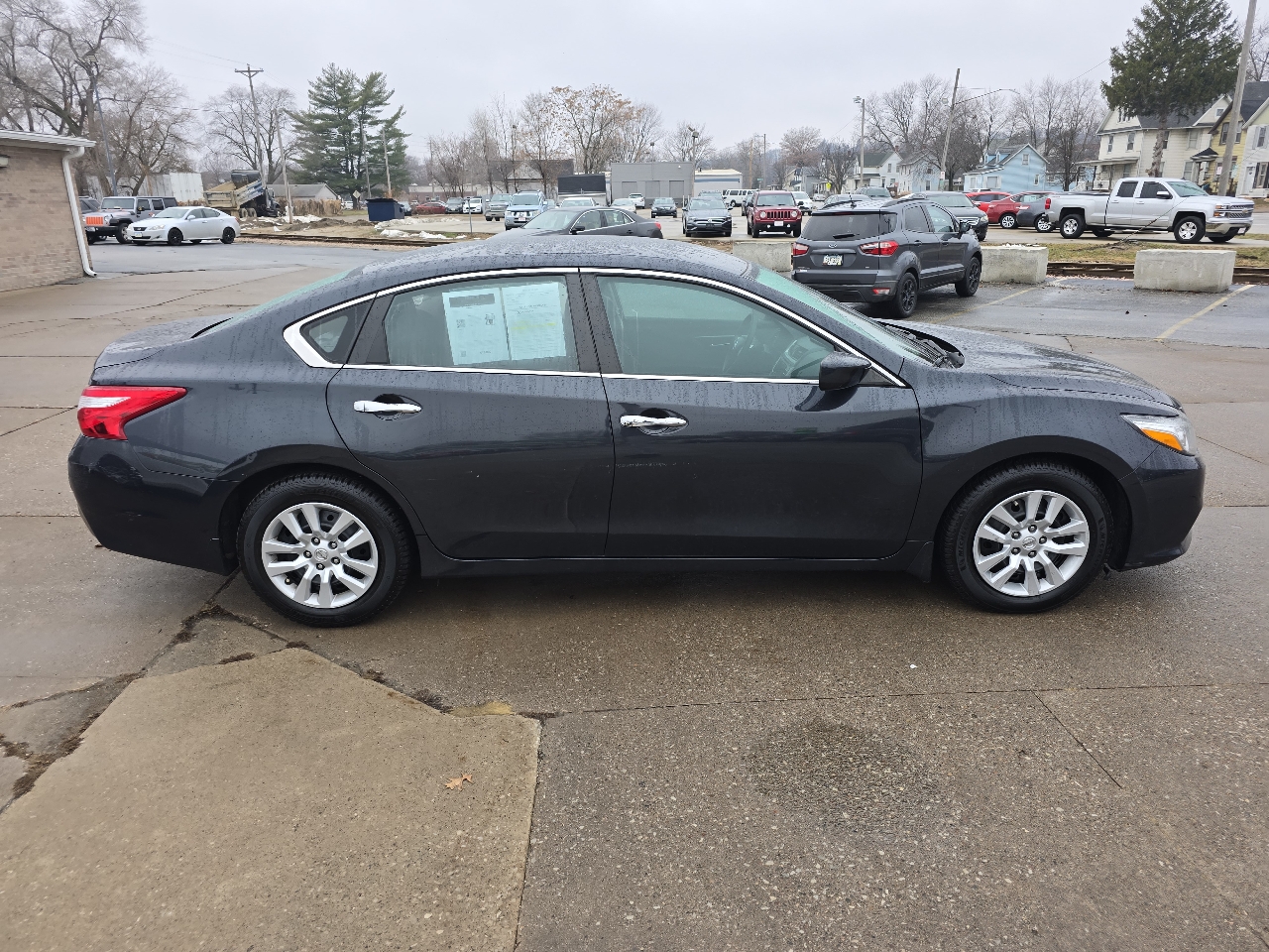 Nissan Altima 2.5 S 2016