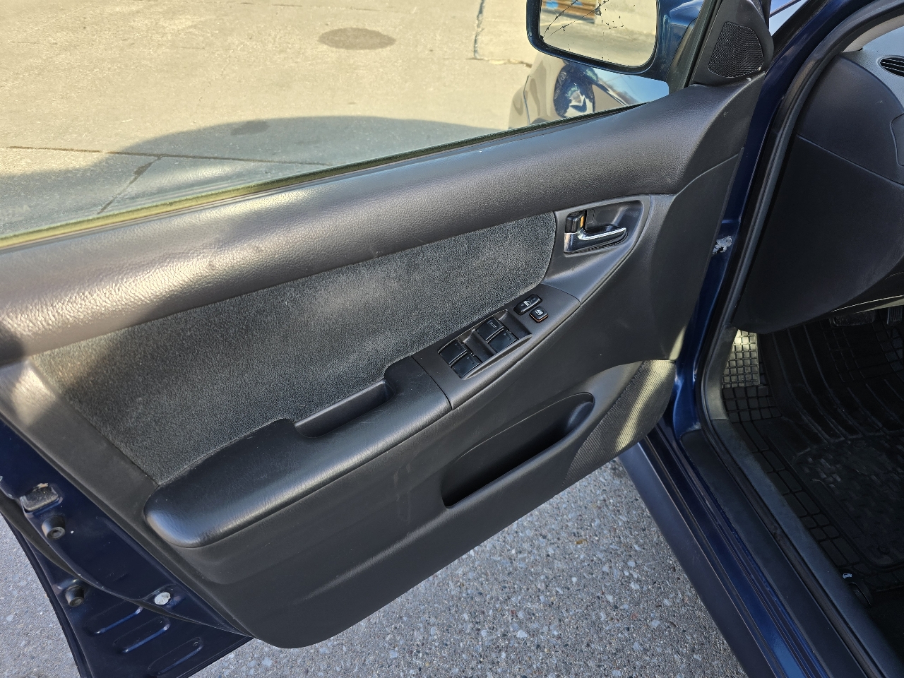 Toyota Corolla LE 2007