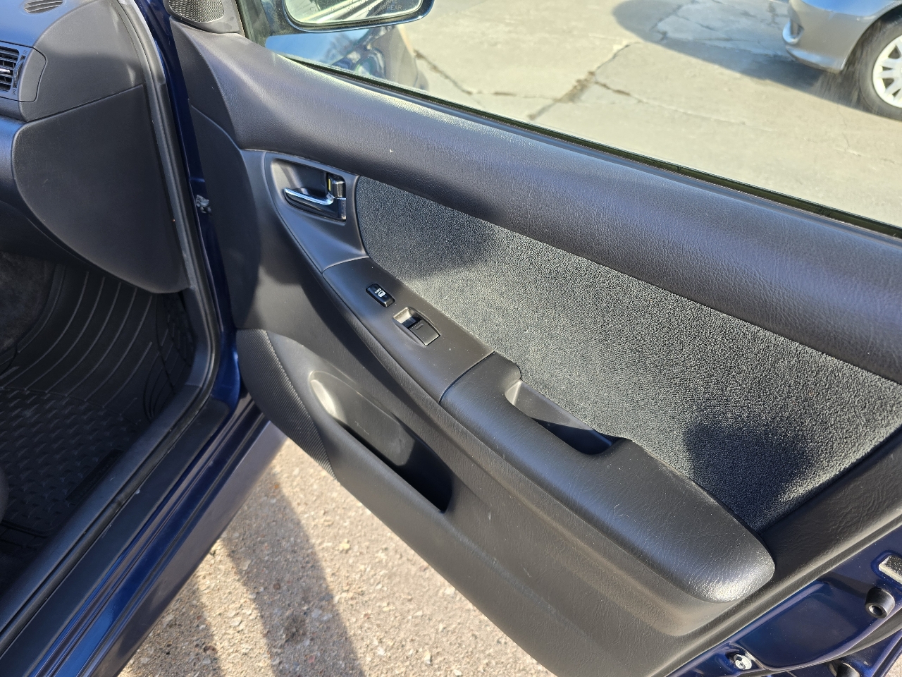 Toyota Corolla LE 2007