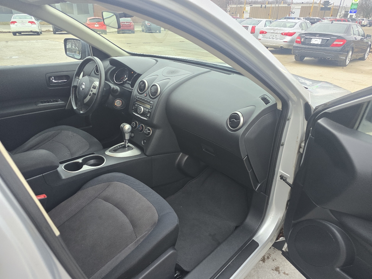 Nissan Rogue SV AWD 2011