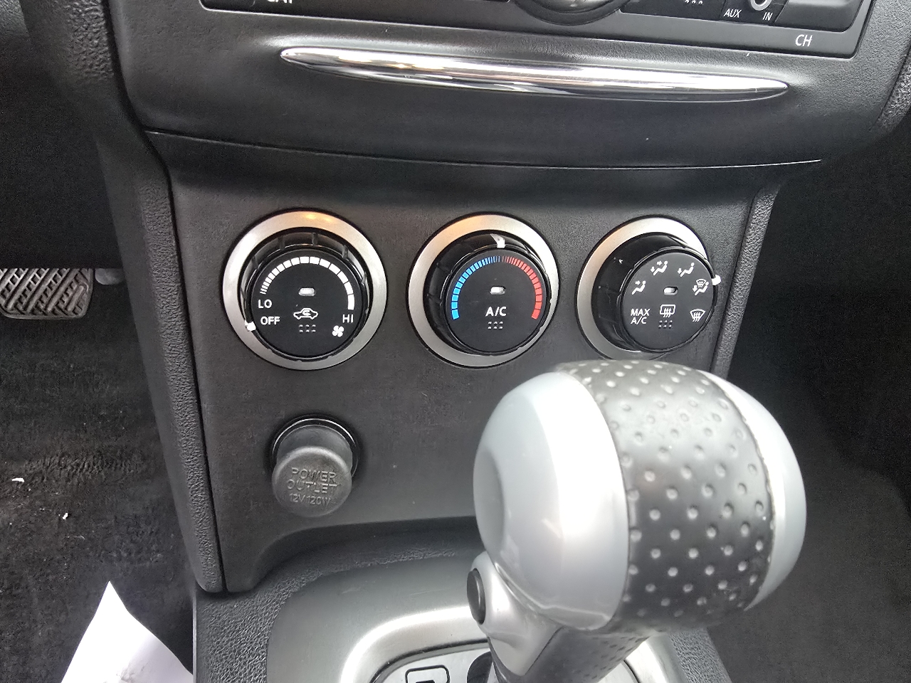 Nissan Rogue SV AWD 2011