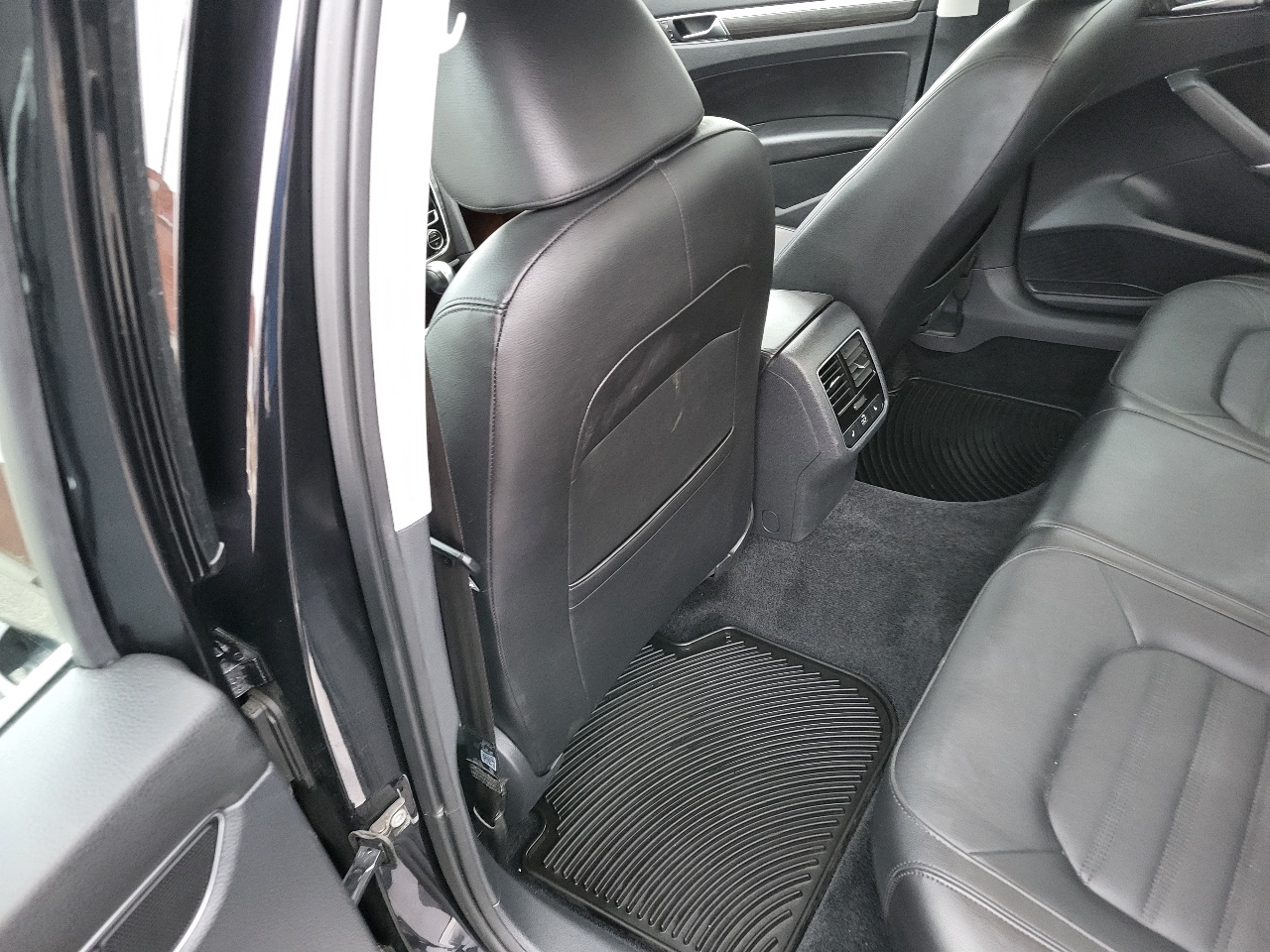 Volkswagen Passat SEL Premium 6A 2017