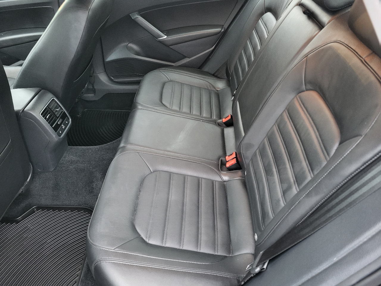 Volkswagen Passat SEL Premium 6A 2017