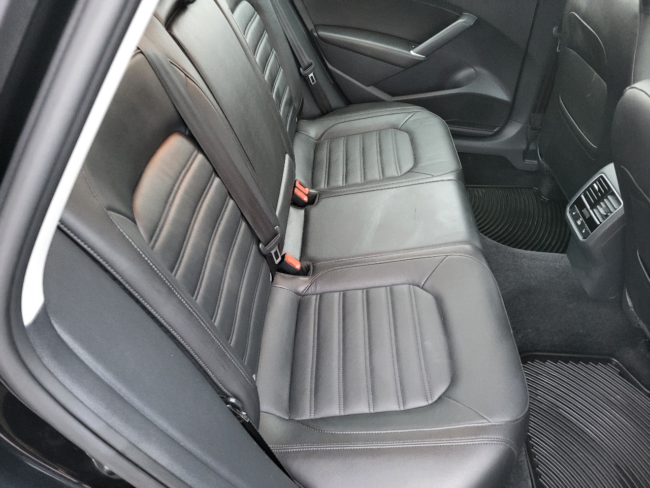 Volkswagen Passat SEL Premium 6A 2017