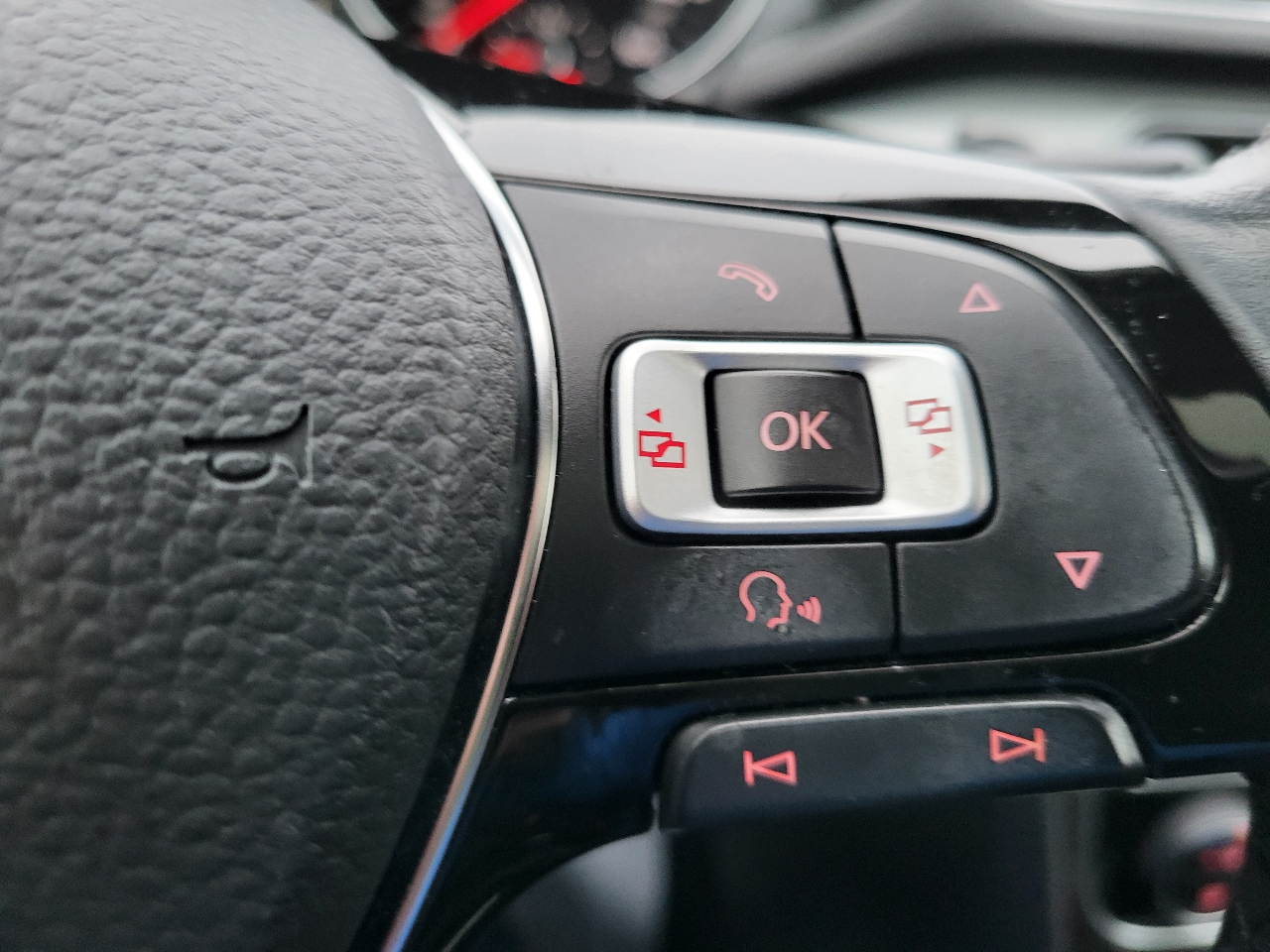 Volkswagen Passat SEL Premium 6A 2017