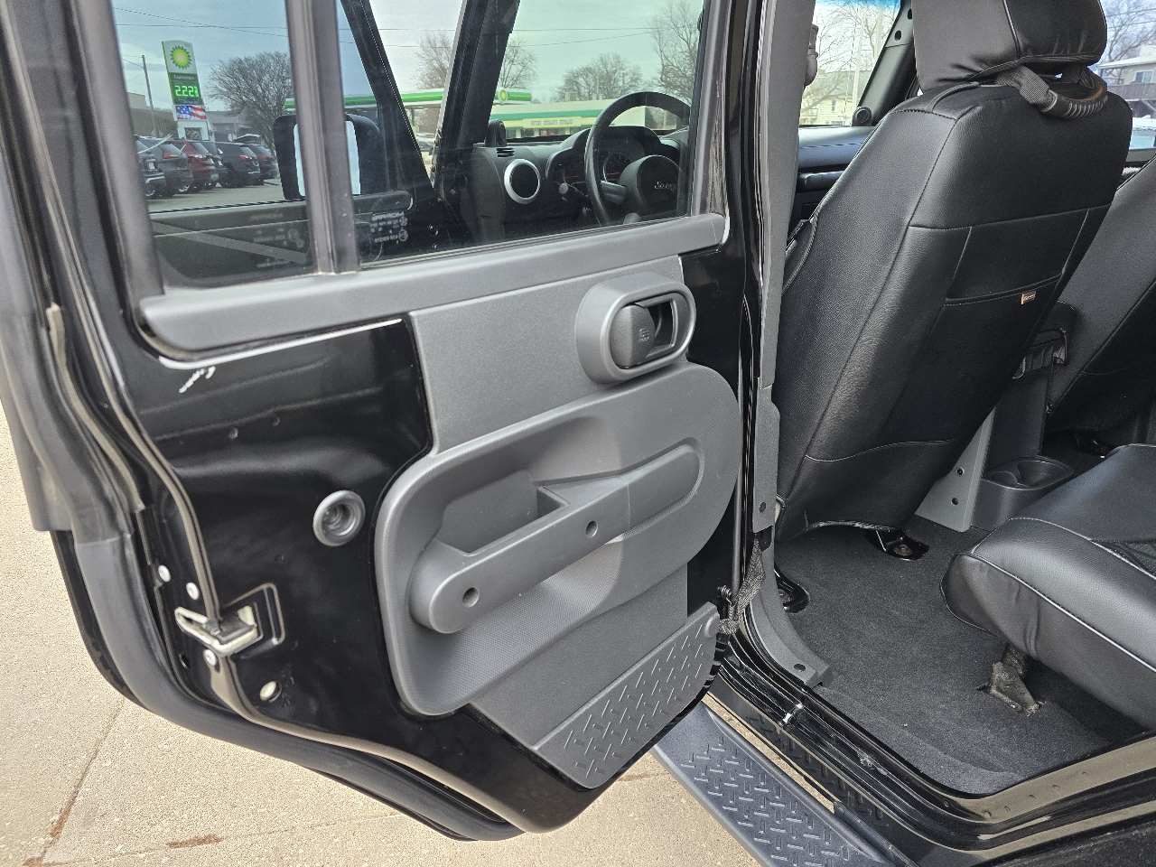 Jeep Wrangler Unlimited Sahara 4WD 2010