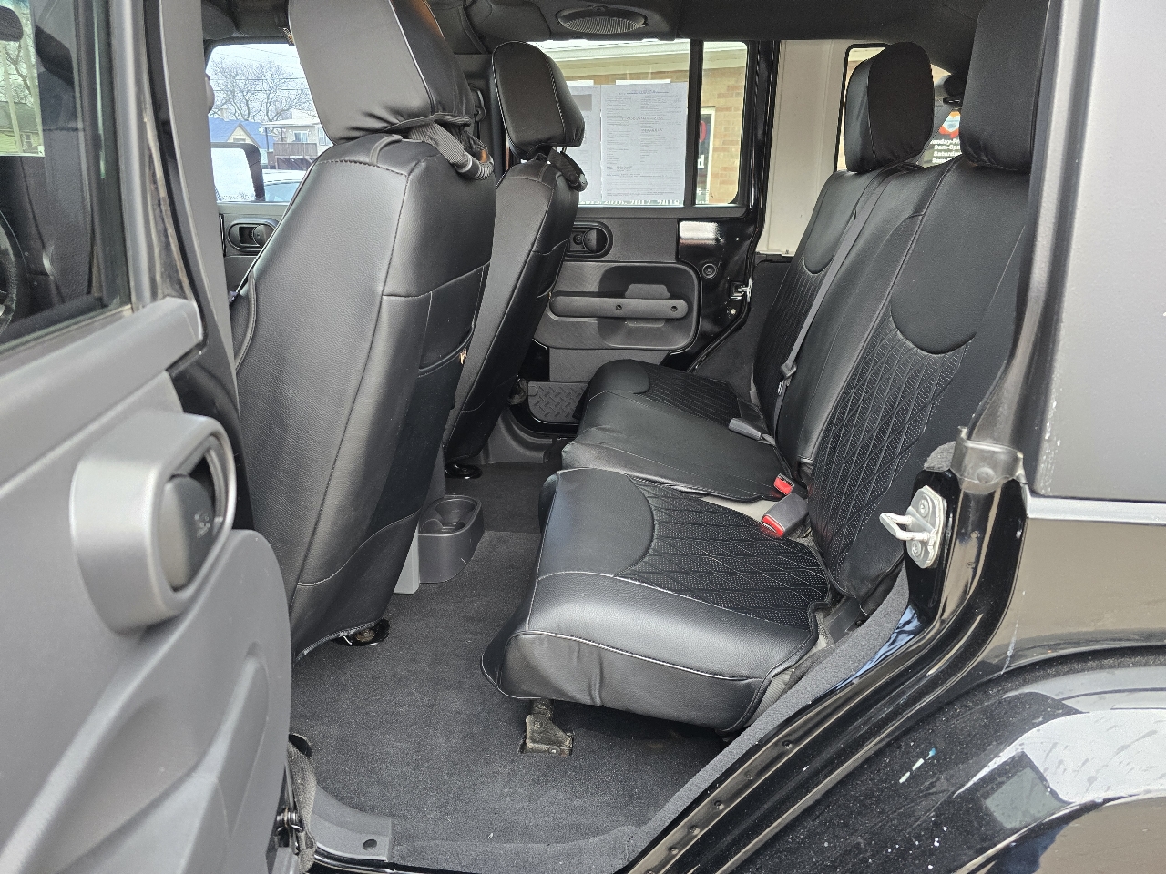 Jeep Wrangler Unlimited Sahara 4WD 2010