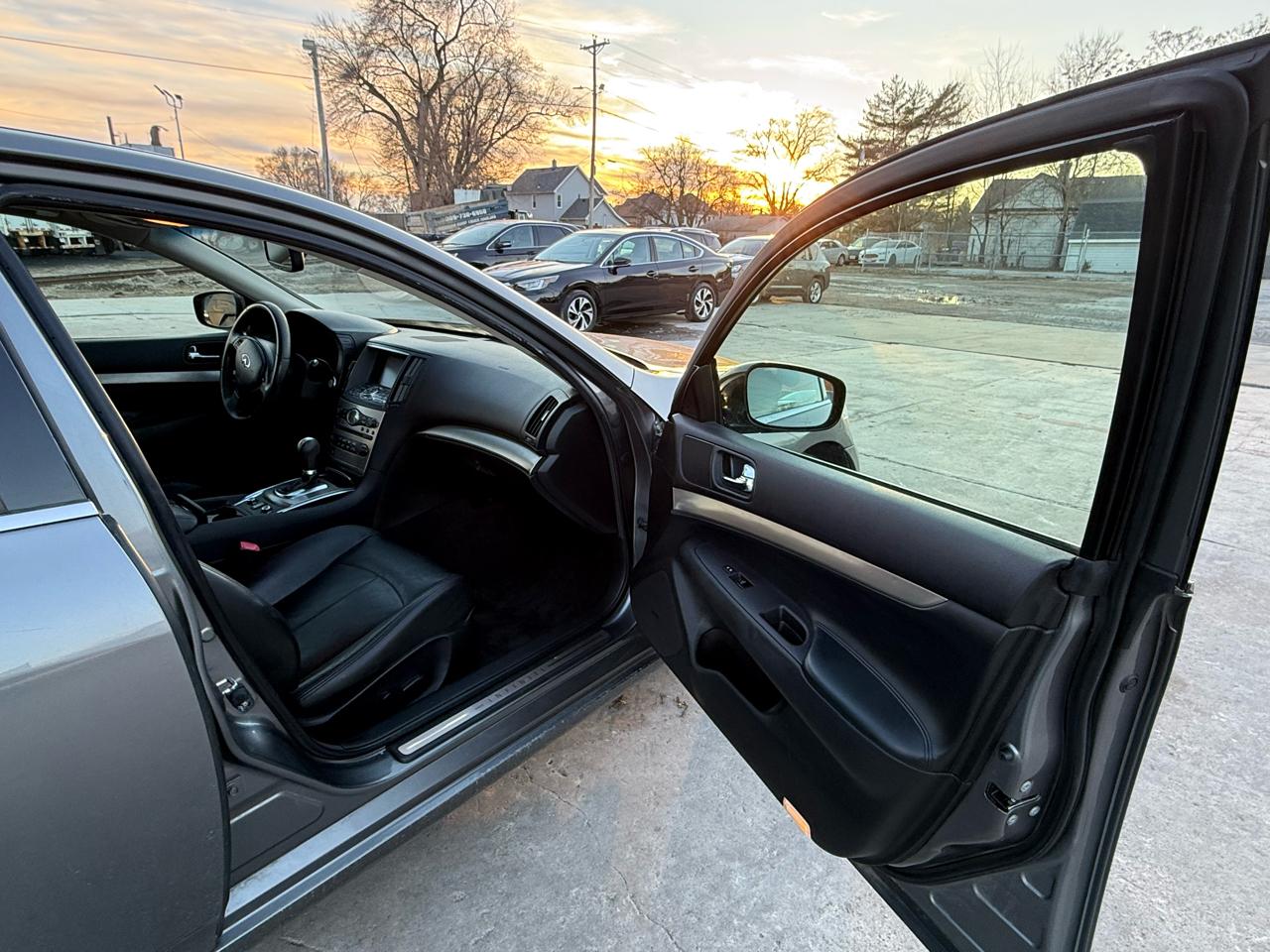 Infiniti G Sedan 37x AWD 2012