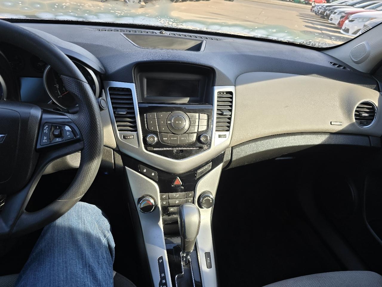 Chevrolet Cruze LS Auto 2014