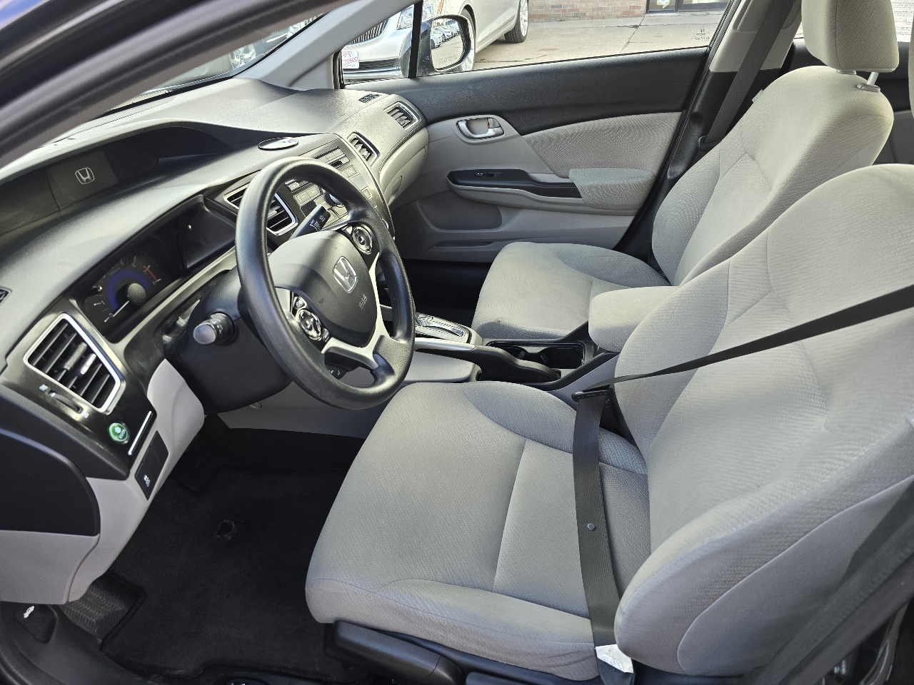 Honda Civic LX Sedan 5-Speed AT 2013
