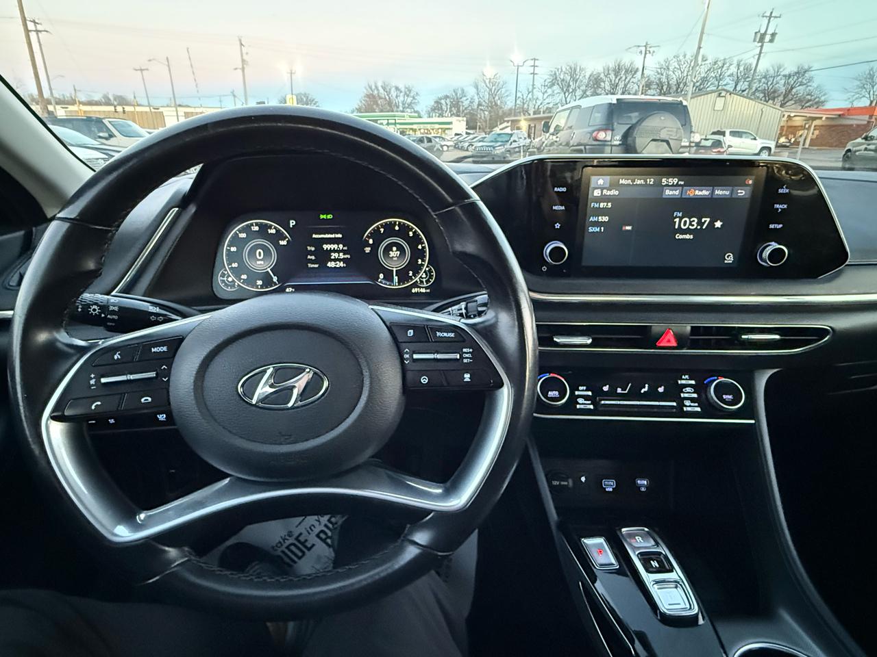 Hyundai Sonata SEL 2021