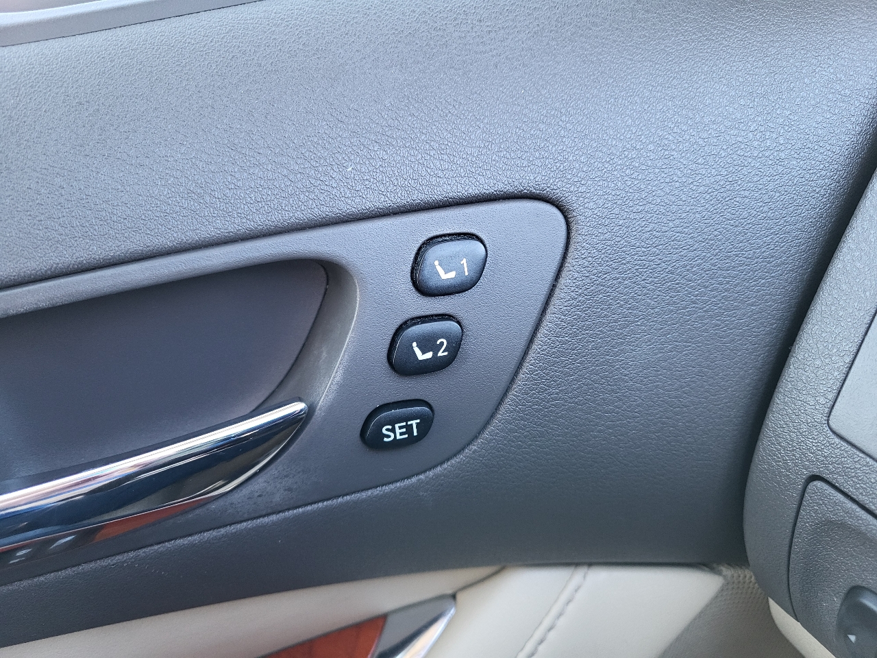 Lexus ES 350 Sedan 2012