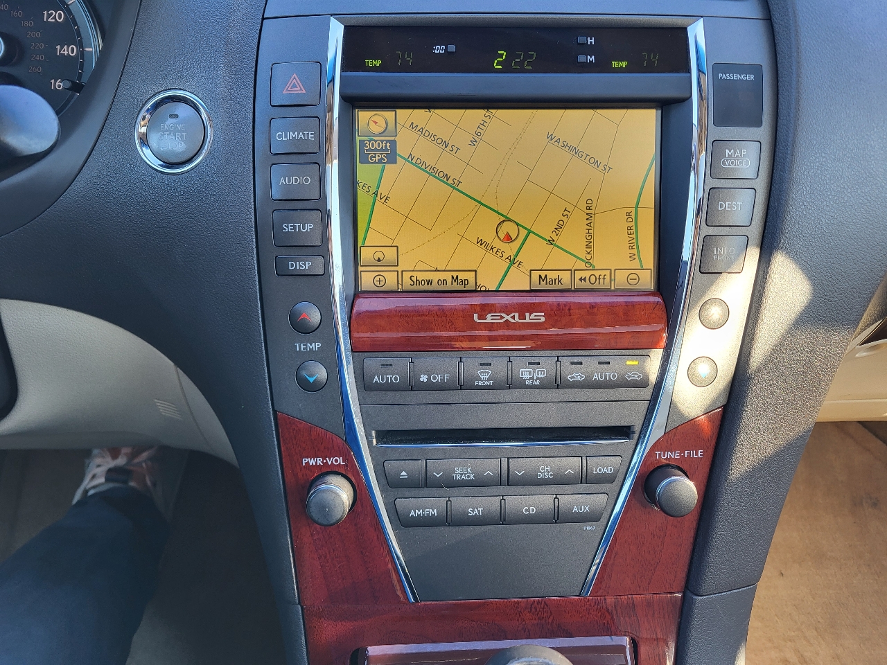 Lexus ES 350 Sedan 2012