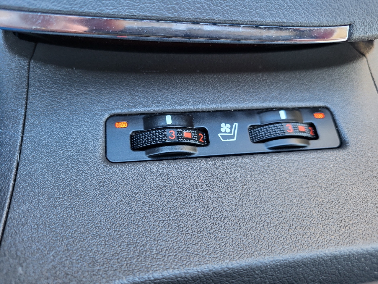 Lexus ES 350 Sedan 2012