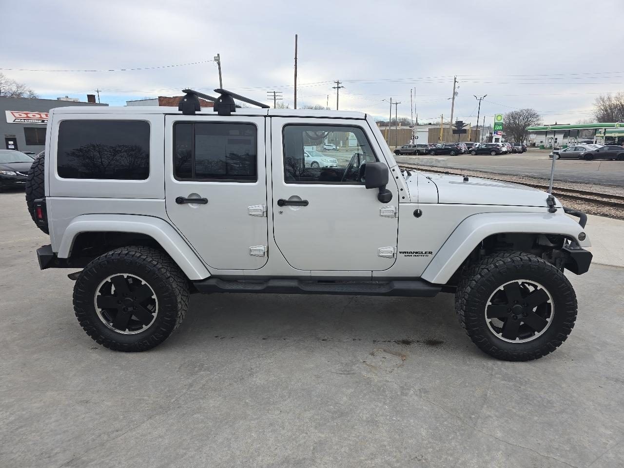 Jeep Wrangler Unlimited Sahara 4WD 2012