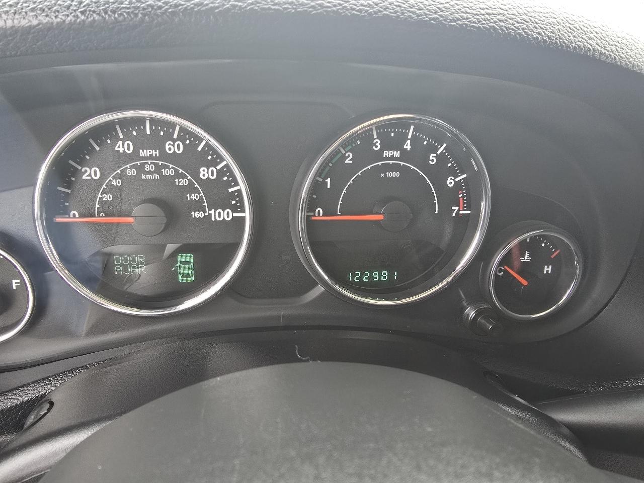 Jeep Wrangler Unlimited Sahara 4WD 2012