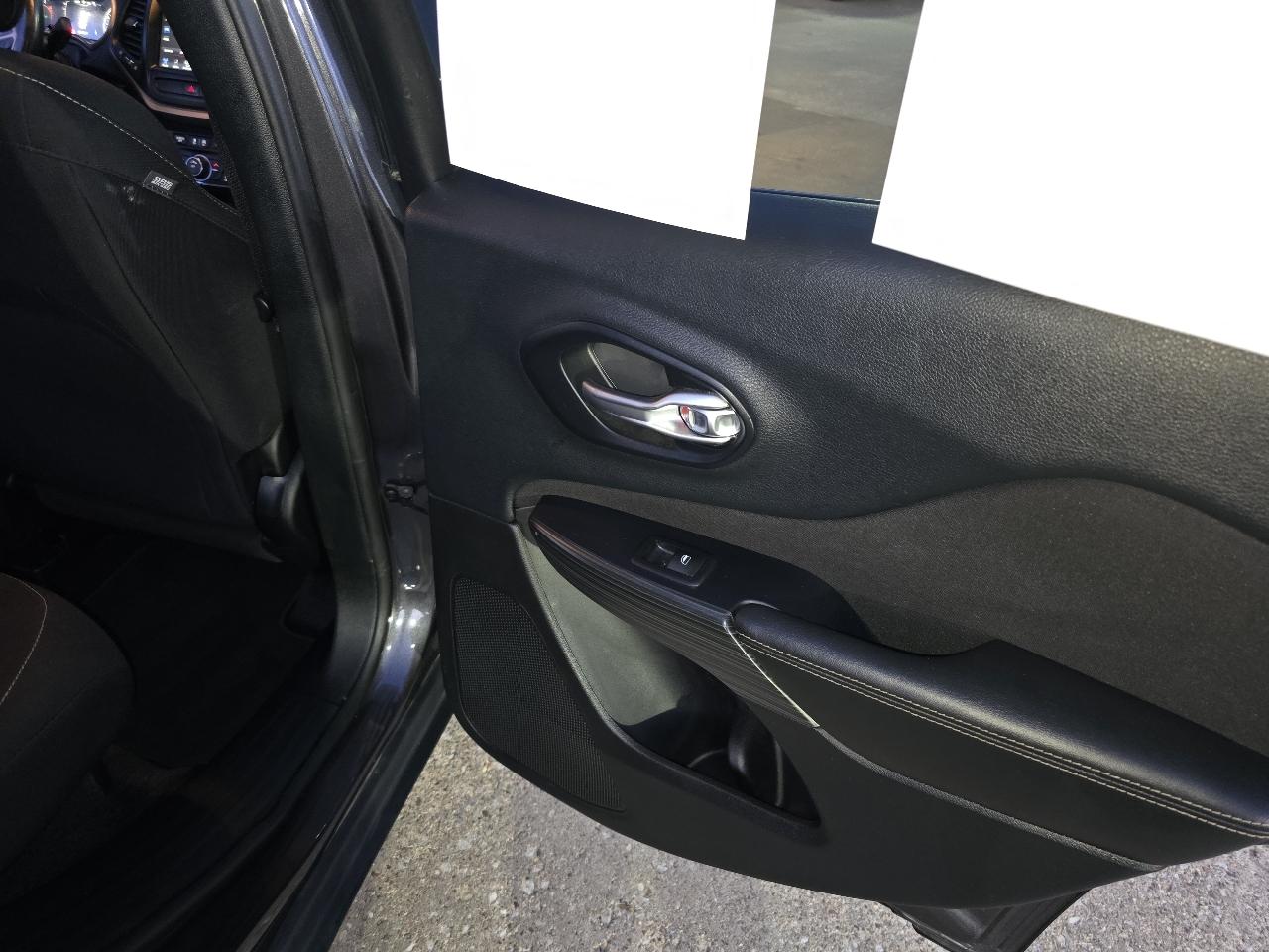 Jeep Cherokee Latitude 4WD 2016