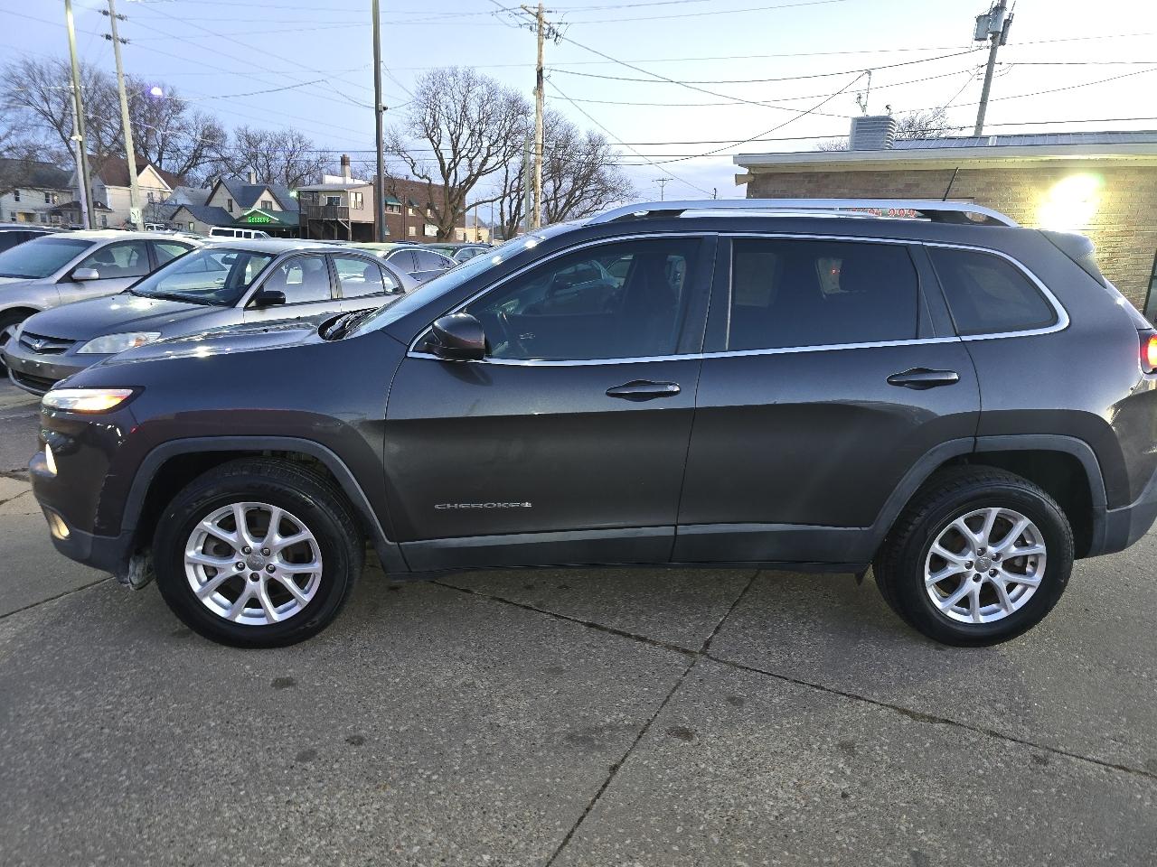 Jeep Cherokee Latitude 4WD 2016