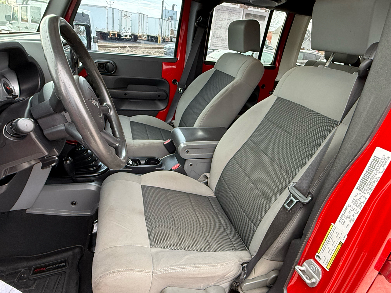 Jeep Wrangler Unlimited Sport 4WD 2010