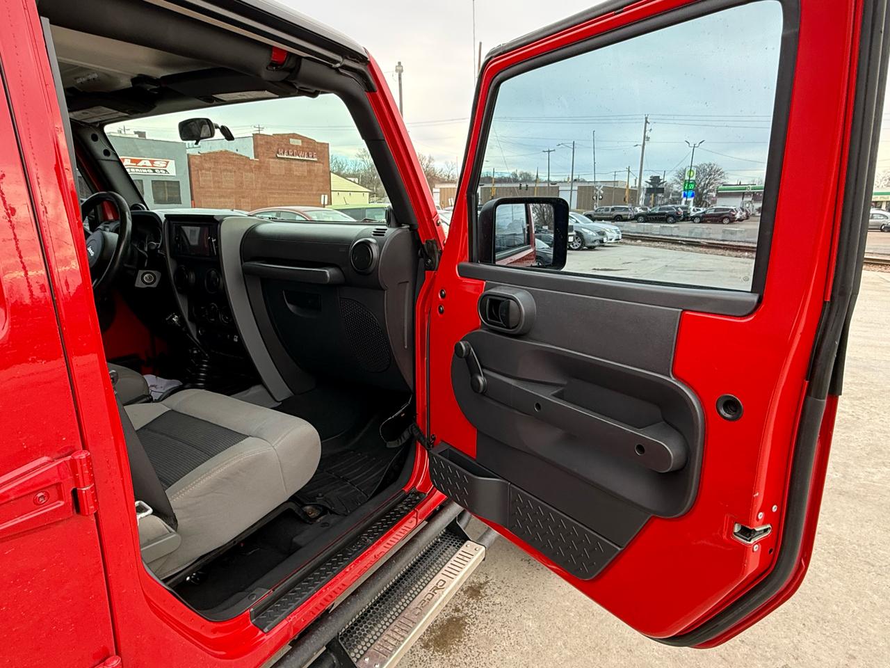 Jeep Wrangler Unlimited Sport 4WD 2010