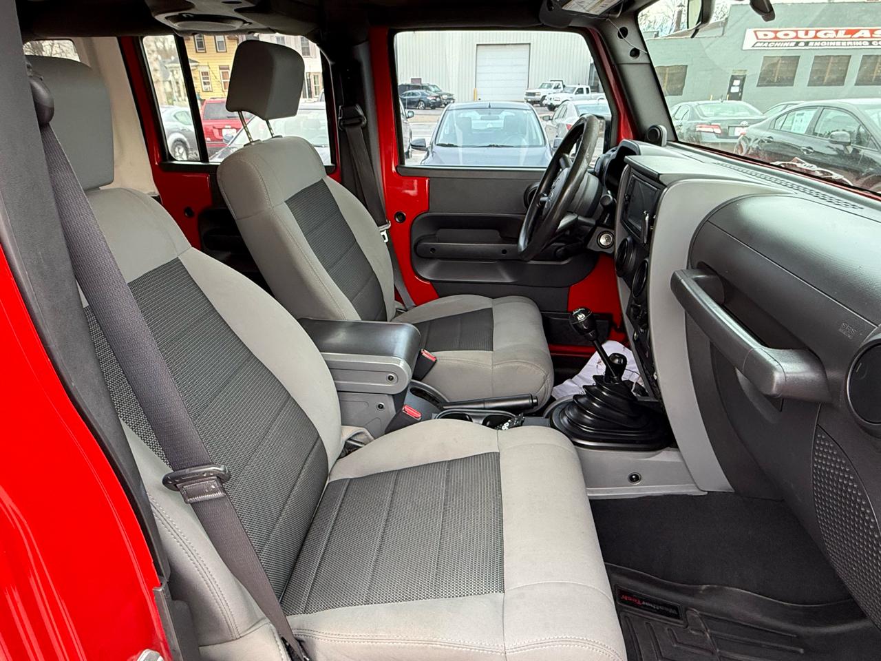 Jeep Wrangler Unlimited Sport 4WD 2010