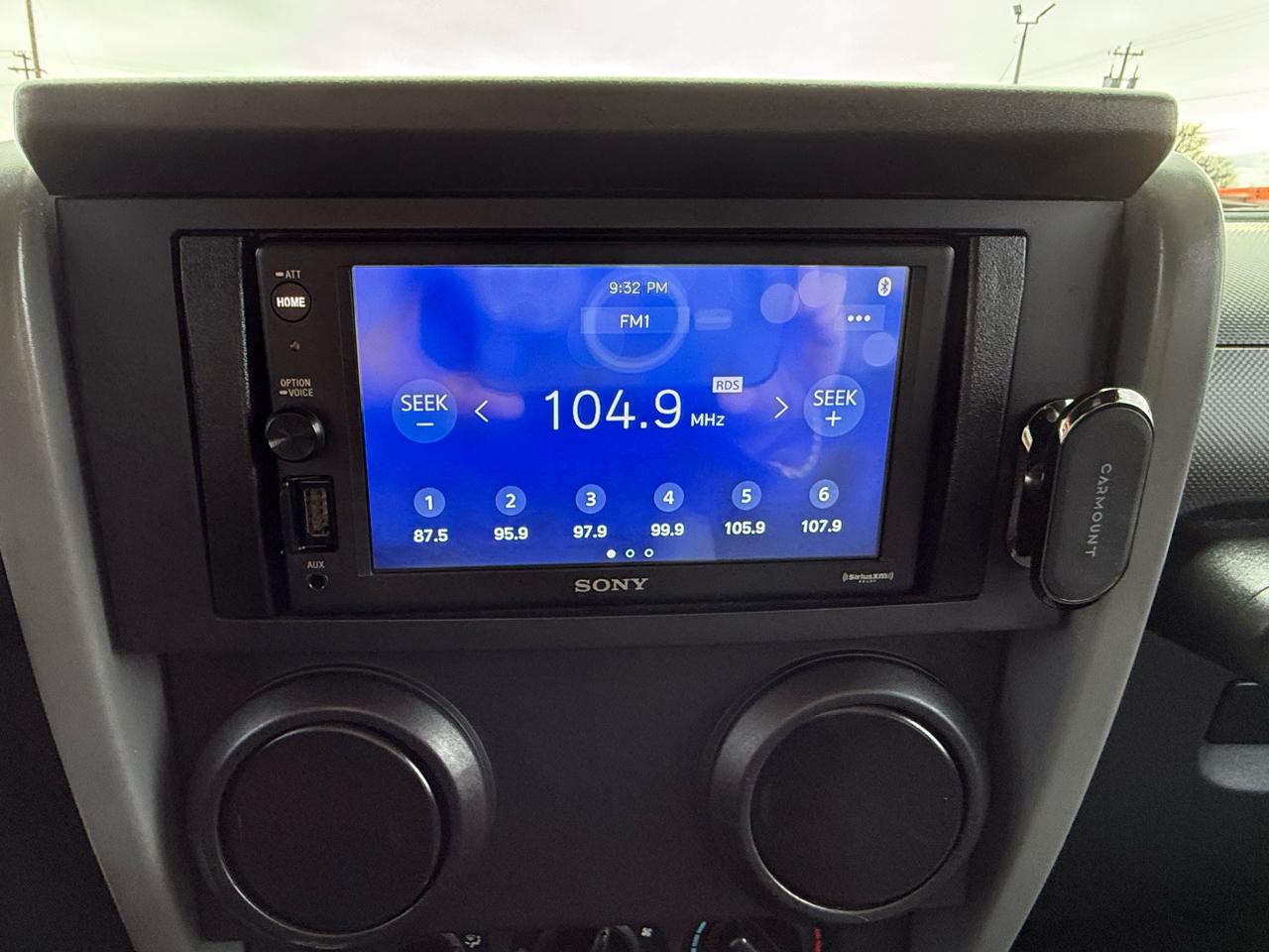 Jeep Wrangler Unlimited Sport 4WD 2010