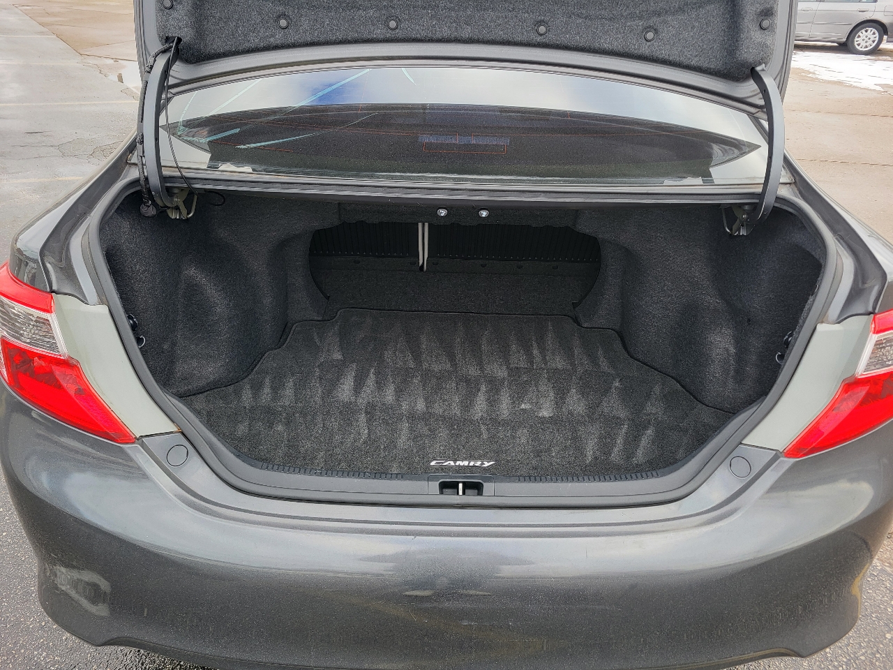 Toyota Camry XLE V6 2012