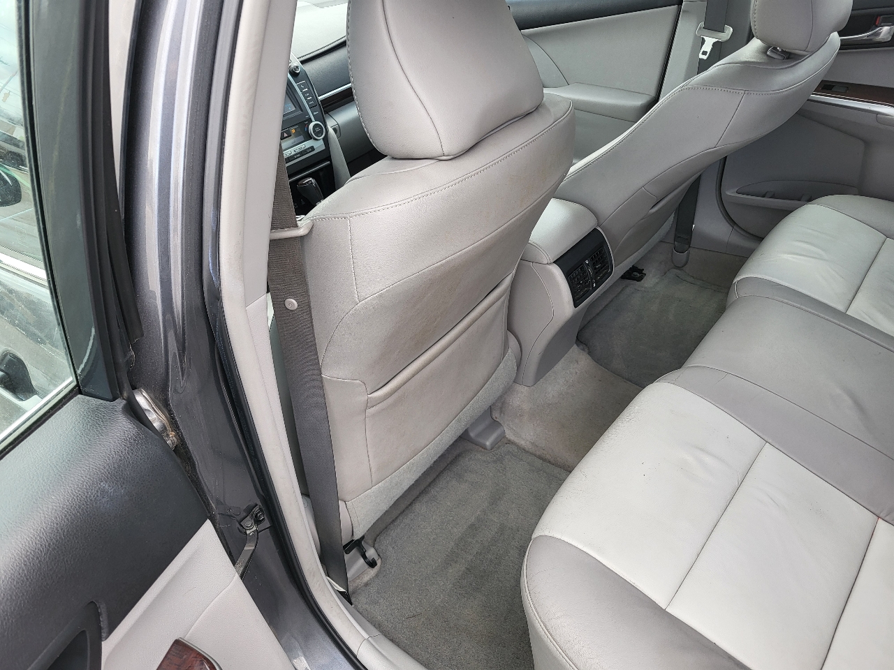 Toyota Camry XLE V6 2012