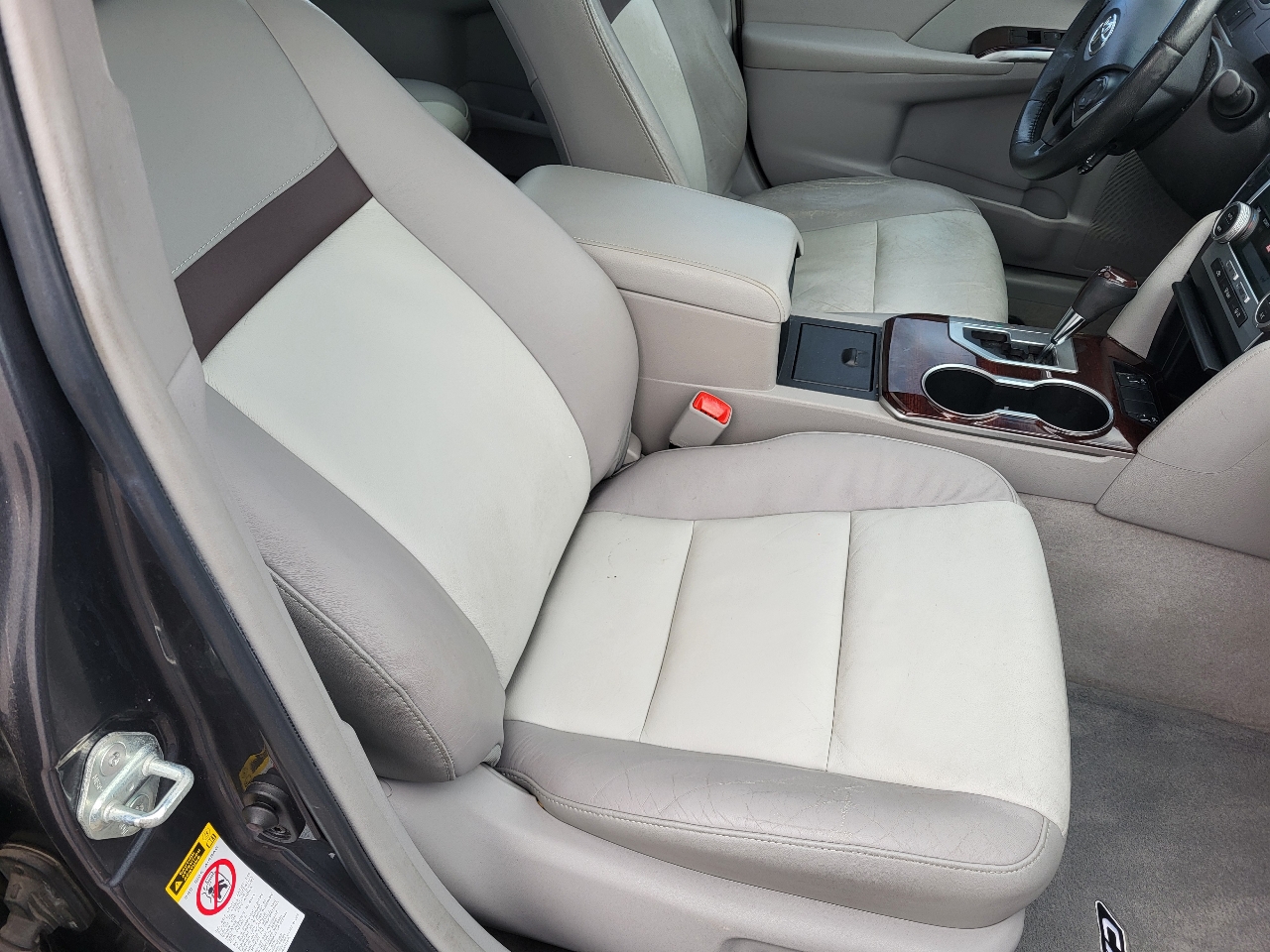 Toyota Camry XLE V6 2012