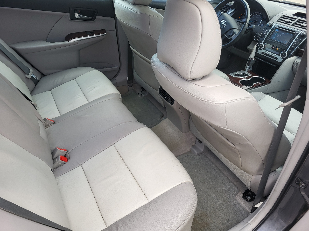 Toyota Camry XLE V6 2012