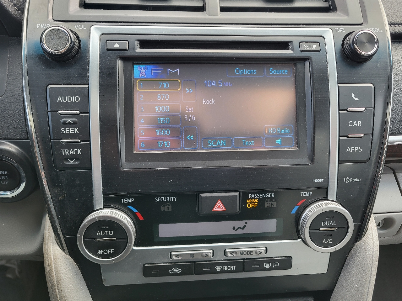 Toyota Camry XLE V6 2012