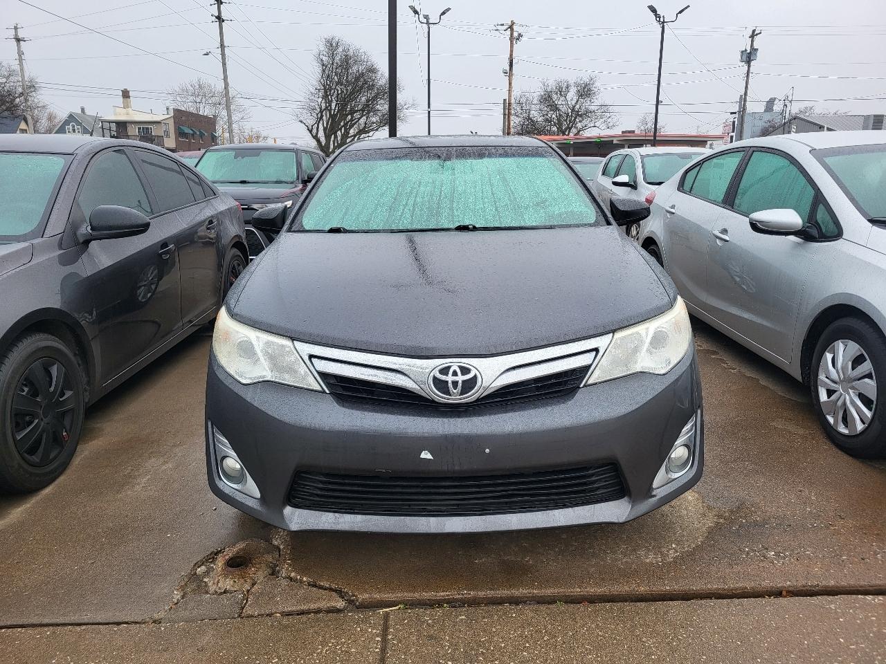 Toyota Camry XLE V6 2012