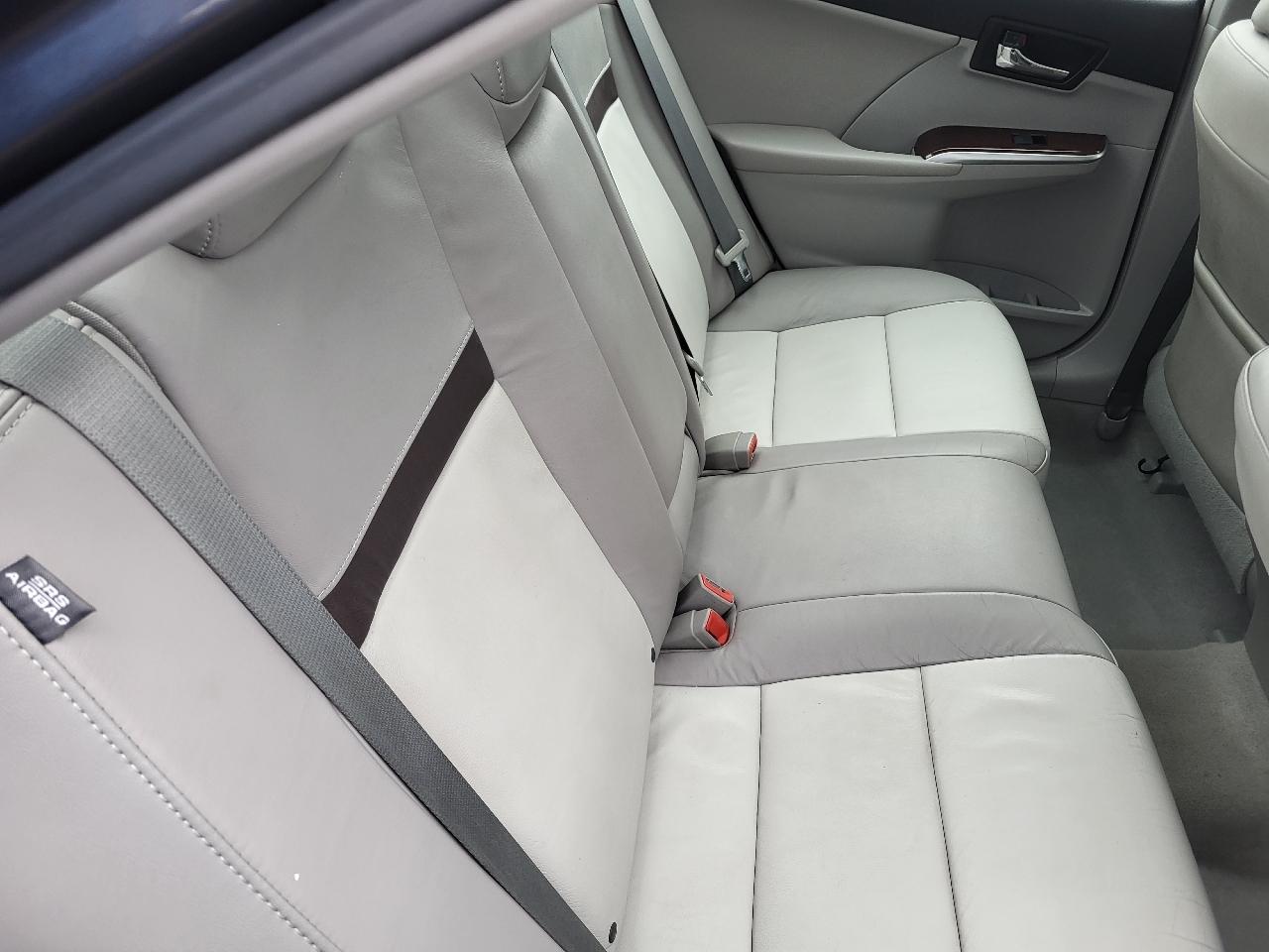 Toyota Camry XLE V6 2012