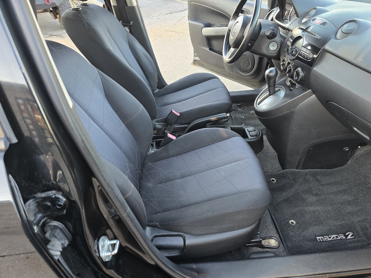 Mazda MAZDA2 Sport 2012