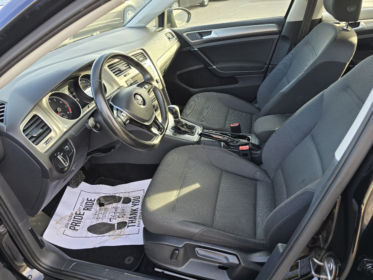 Volkswagen Golf TSI S 6A 2016