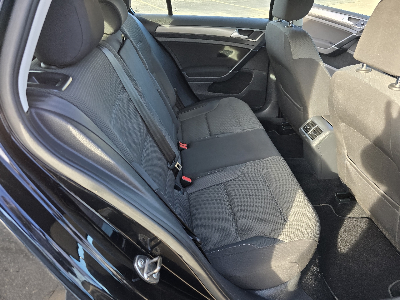 Volkswagen Golf TSI S 6A 2016