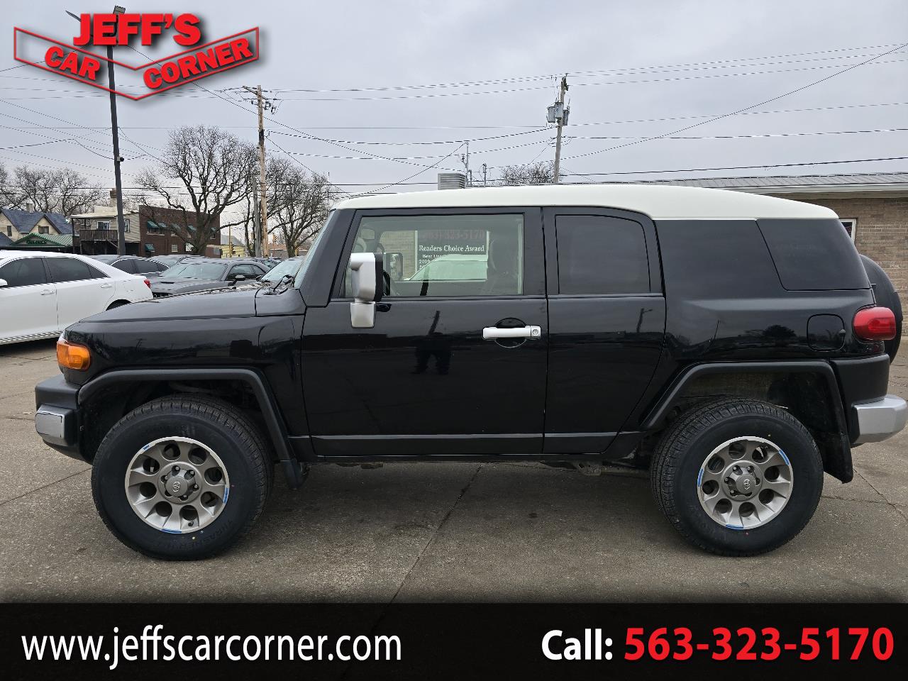 Toyota FJ Cruiser 4WD AT 2013