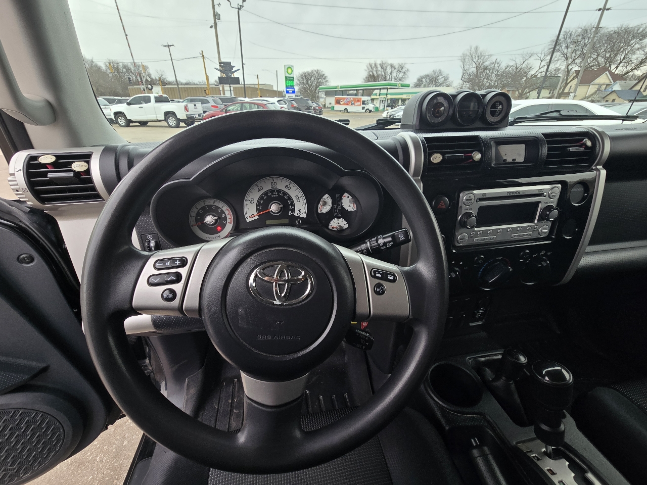 Toyota FJ Cruiser 4WD AT 2013
