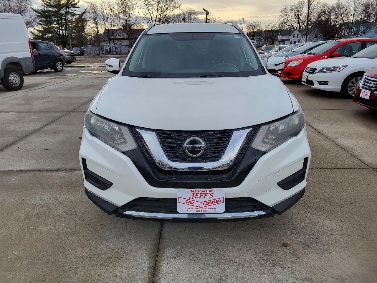 Nissan Rogue SV FWD 2018