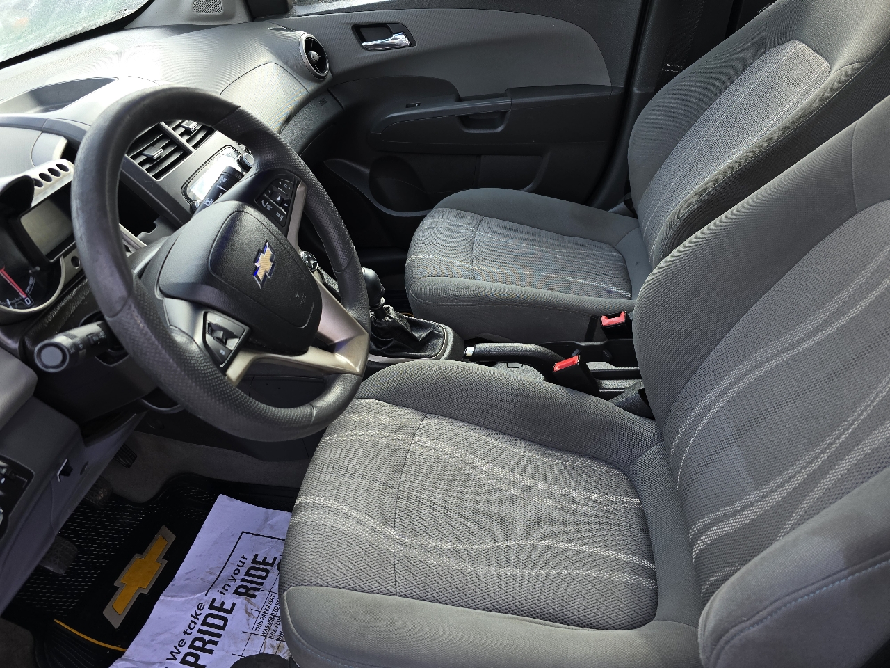 Chevrolet Sonic 1LT 5-Door 2012