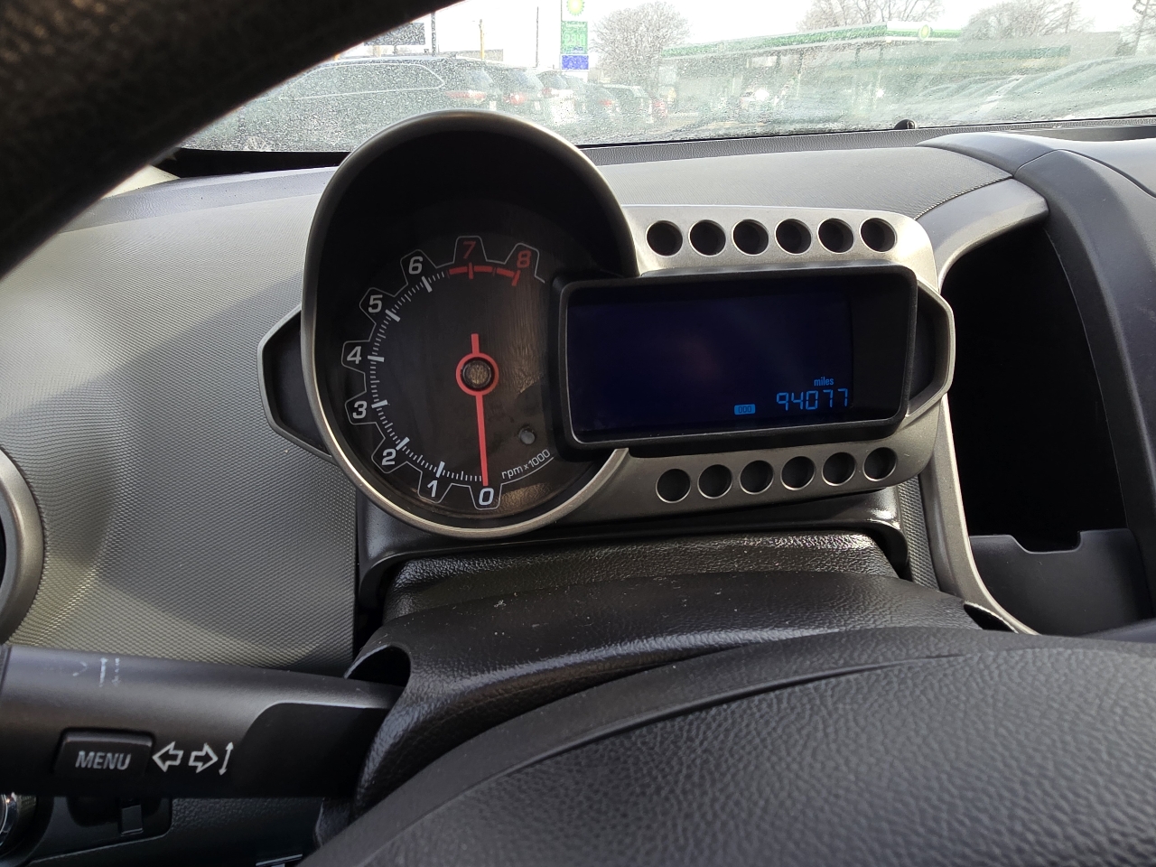 Chevrolet Sonic 1LT 5-Door 2012