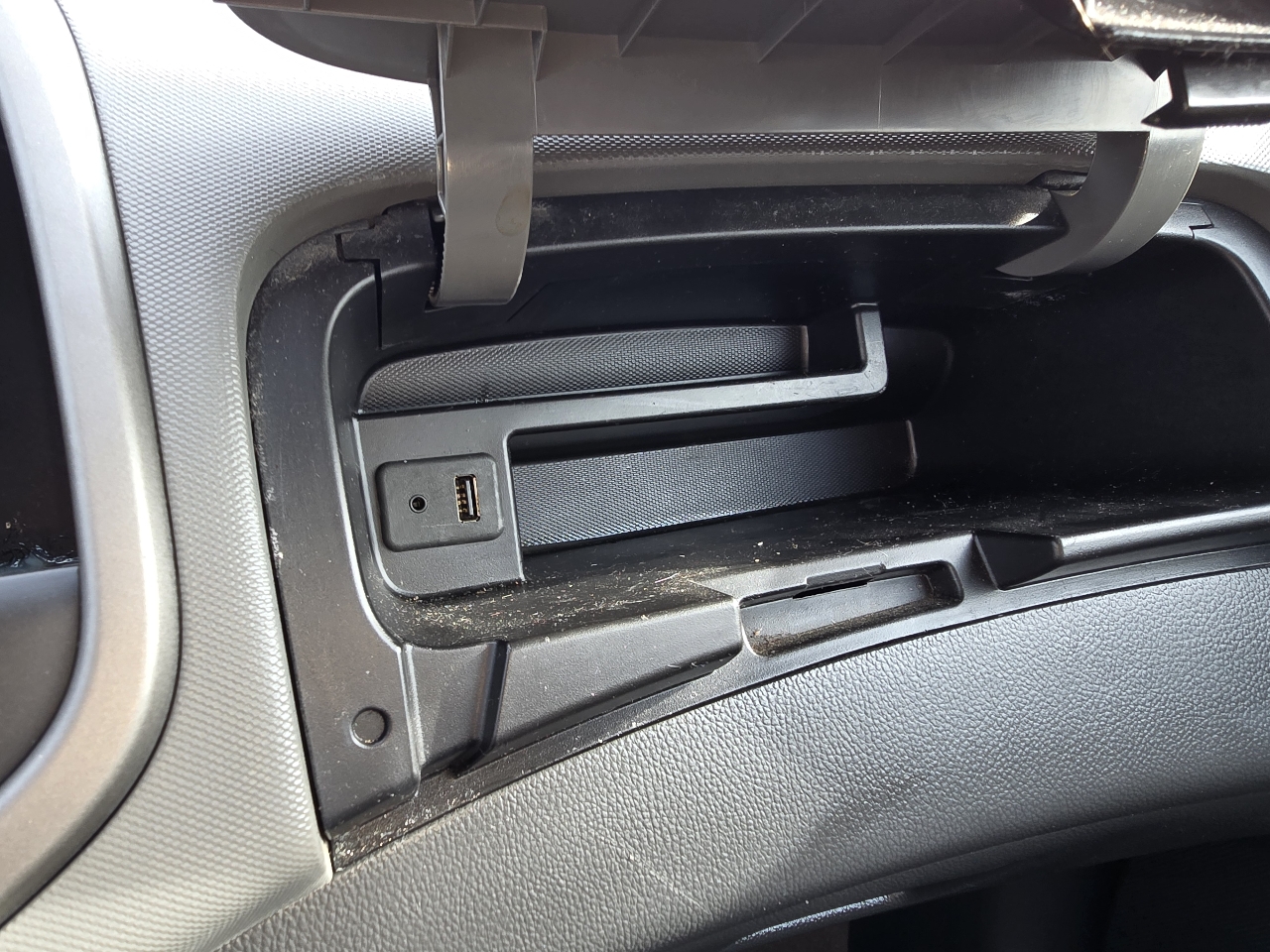 Chevrolet Sonic 1LT 5-Door 2012