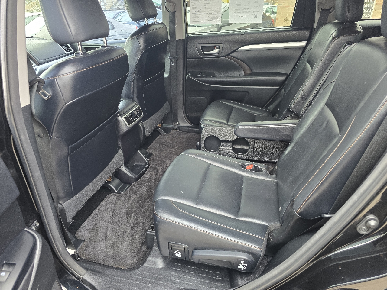 Toyota Highlander XLE FWD V6 2015