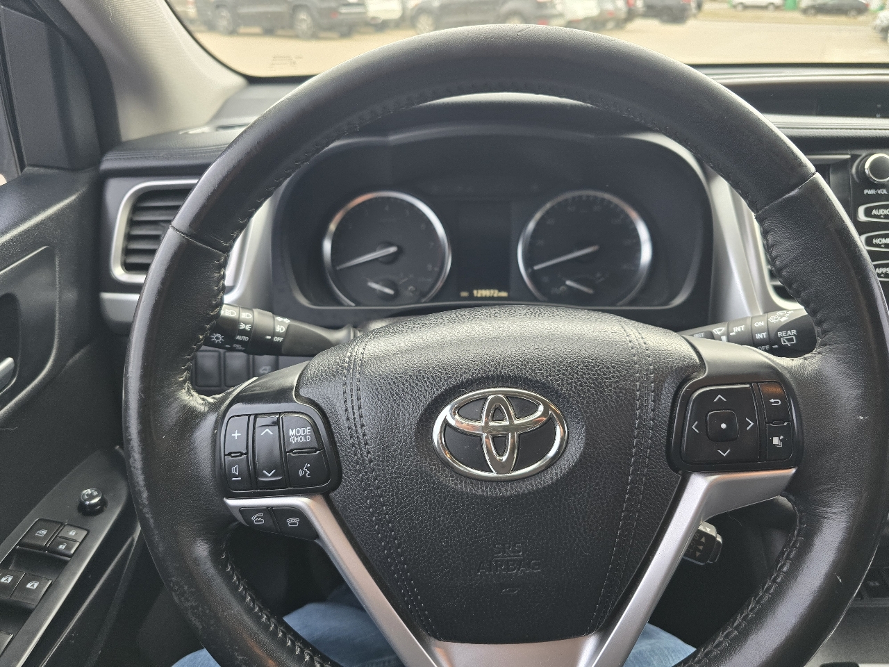 Toyota Highlander XLE FWD V6 2015