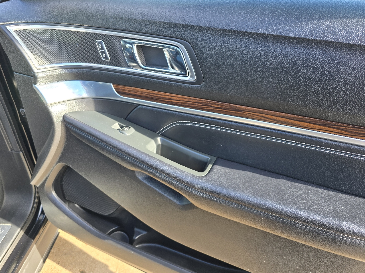 Ford Explorer Limited 4WD 2017