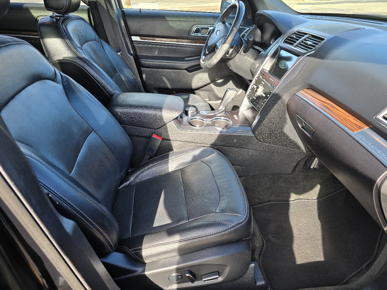 Ford Explorer Limited 4WD 2017