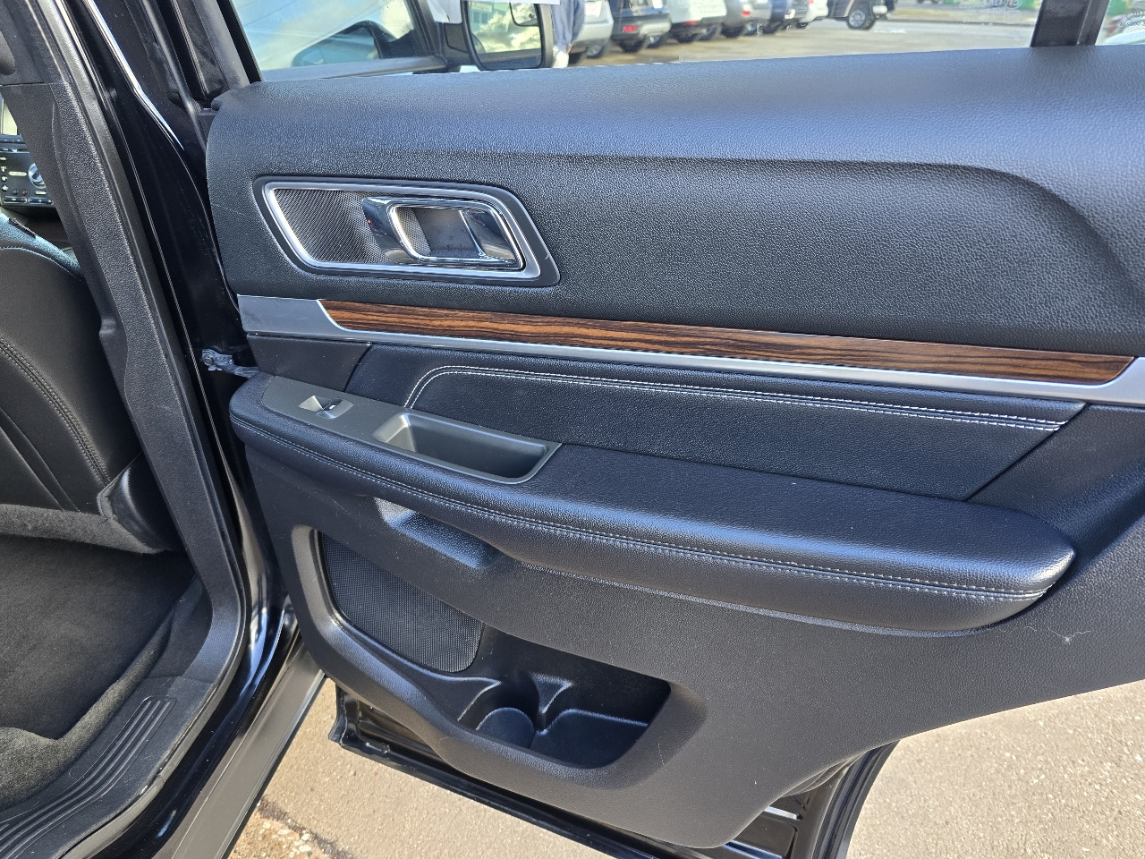 Ford Explorer Limited 4WD 2017