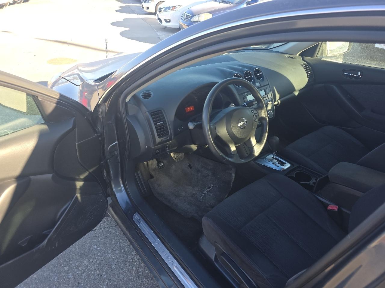 Nissan Altima 2.5 S 2010